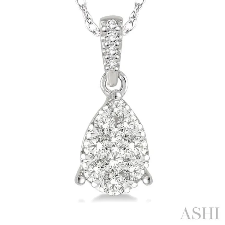 1/6 Ctw Pear Shape Diamond Lovebright Pendant in 14K White Gold with Chain