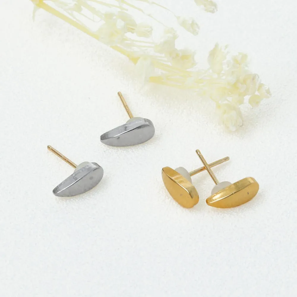 18K Gold Post Teardrop Studs