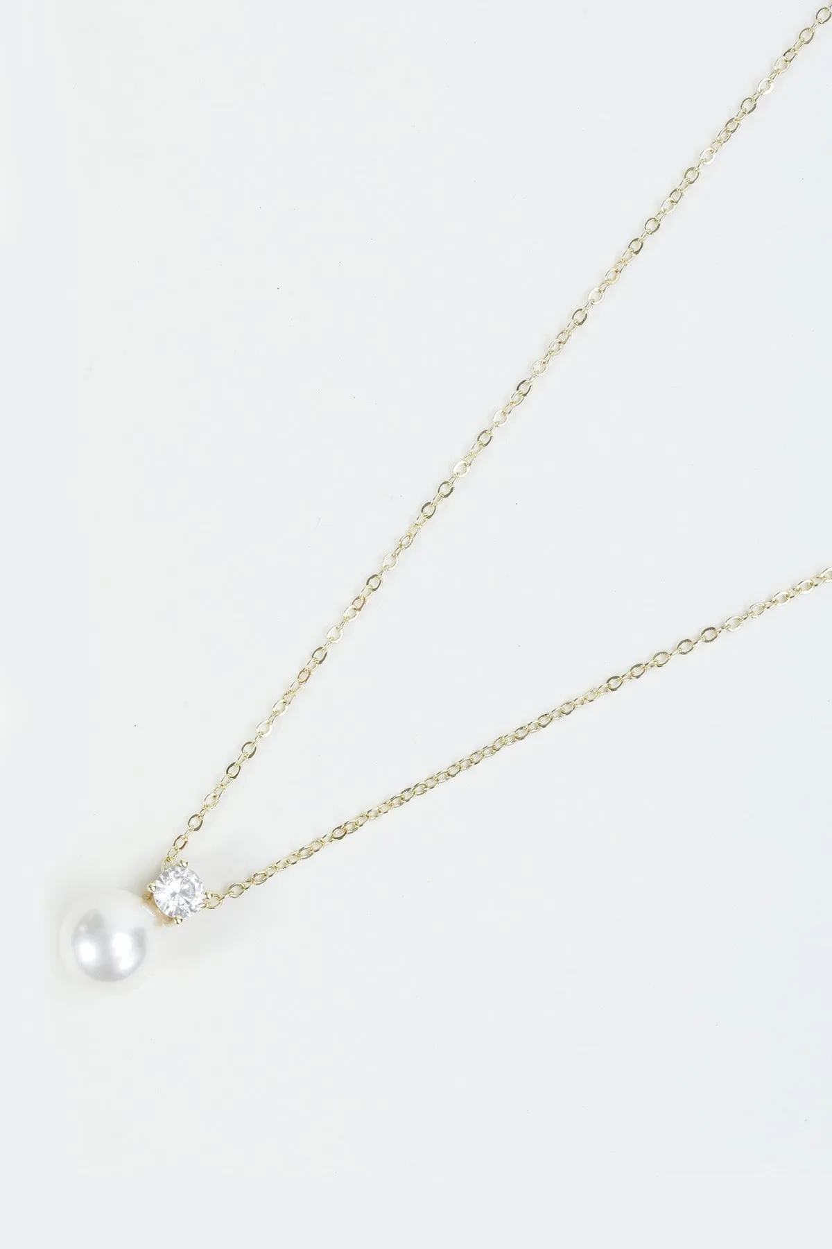 Pearl Pendant Gold Necklace