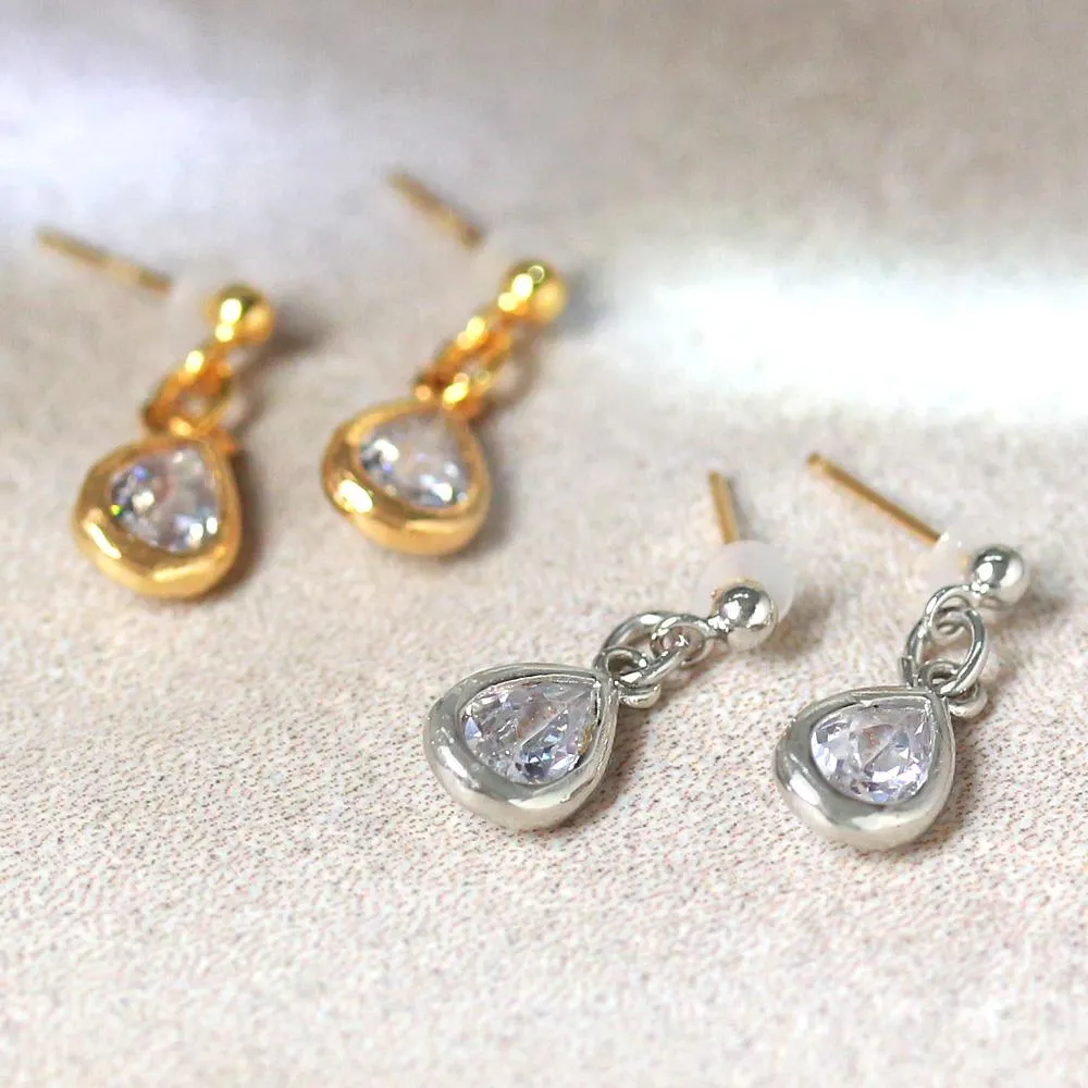 Teardrop 18K Gold Post Earrings