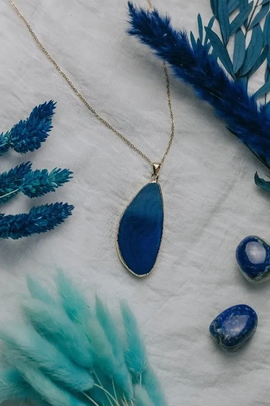 Xander Kostroma Gold Tone & Blue Agate Crystal Long Length Statement Necklace- 68 cm long | Unique Handmade Crystal Jewelry | Stylish Boho Necklace | Healing Crystals for Confidence & Calm | Perfect Gift for Her